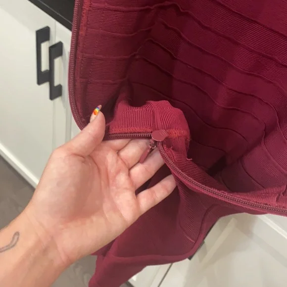 XS Herve leger body con dress. - Picture 4 of 6